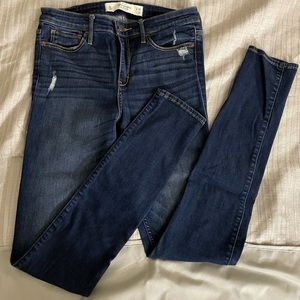 Abercrombie and Fitch Skinny Jeans Size 6 Long